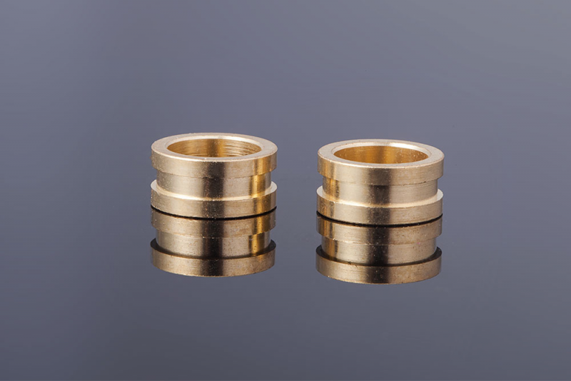 传感器注塑铜套3